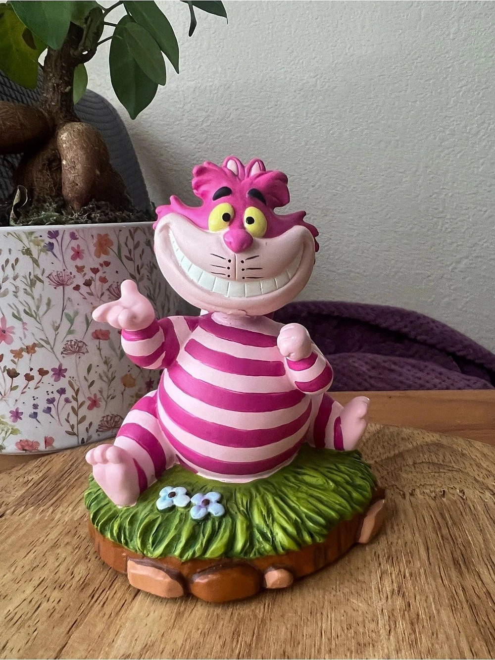 Disney Alice in Wonderland Cheshire Cat Bobble Head NWT